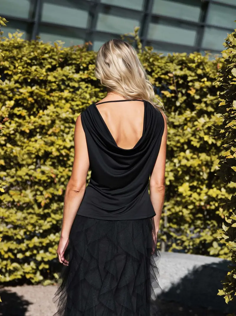 Cara drapert topp