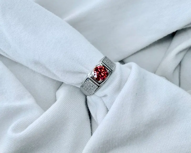 Divina Red Men's Ring