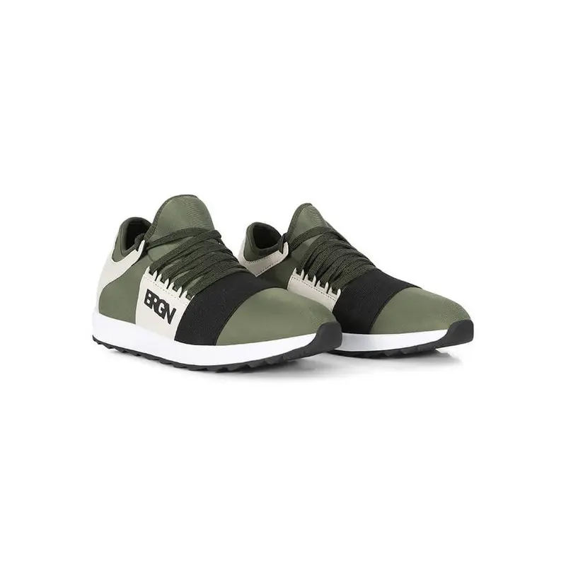Sneakers oliven