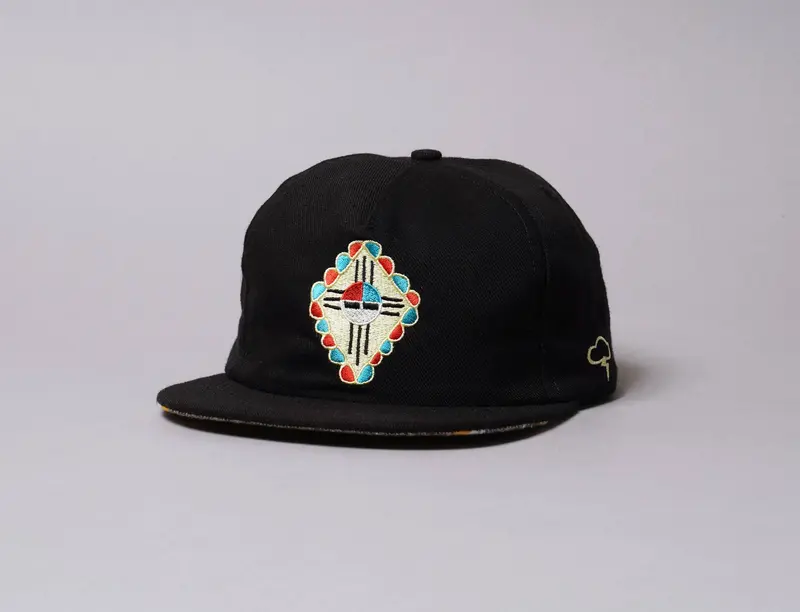 The Ampal Creative Sun Face Wool Black
